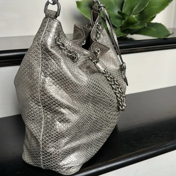 Michael Kors Metallic Silver Shoulder Bag - Picture 2 of 12